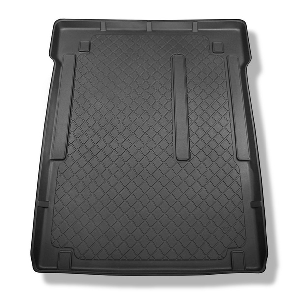 Méretre készült csomagtérszőnyegek: Peugeot Expert Tepee Van (2007-2016) - L2 (lehetséges nyílások kivágása a harmadik sor ülések rögzítésére)